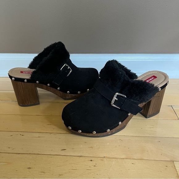 UNIONBAY Shoes - Uninon Bay Shoes Womens 7.5 Samantha Slip On Mule Buckle Clogs Wood Black Fur